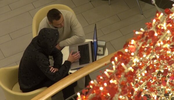 Haker obnaża lekkomyślność internautów